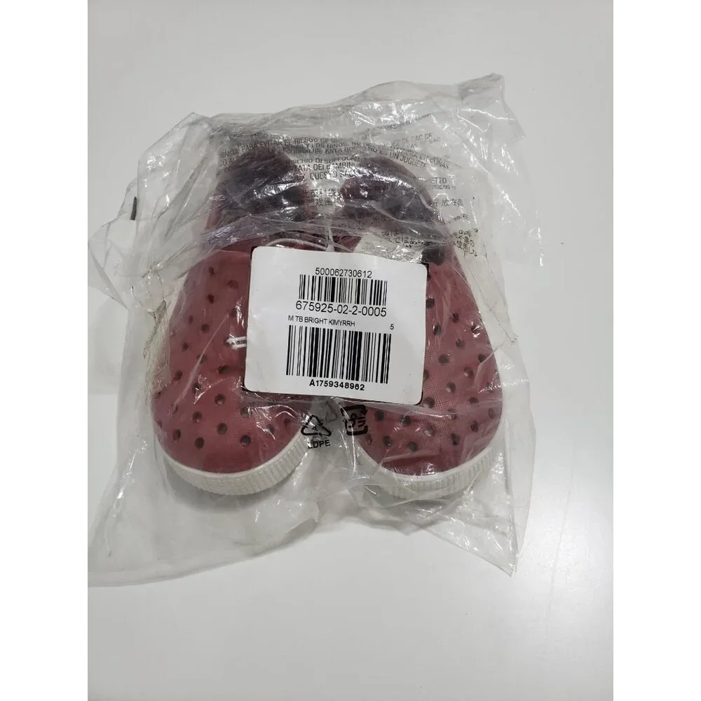 Old Navy Perforated Vinyl Slip-on Sneakers for Toddler in‎ Red Myrh - Size 5